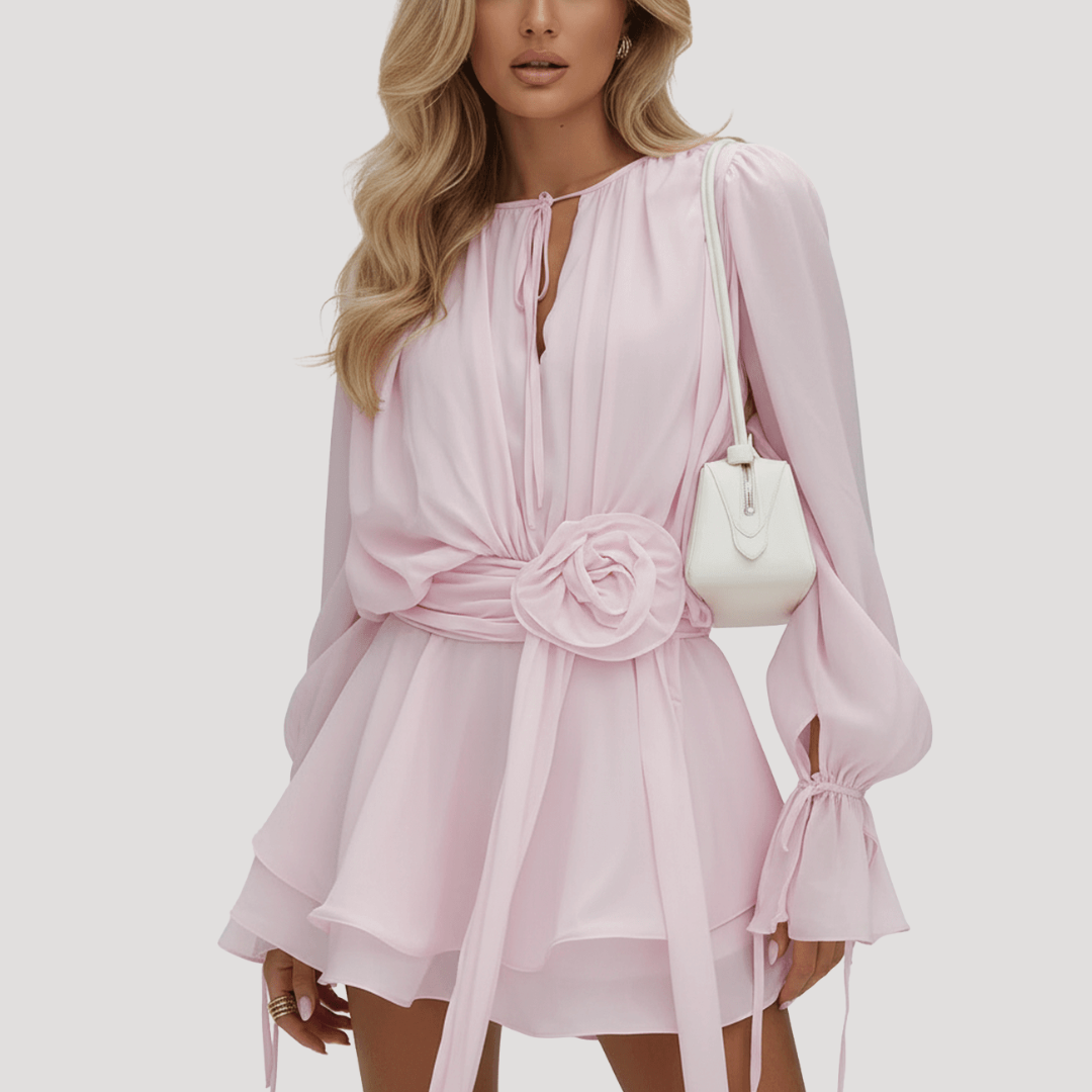 Robe Courte Femme Ceinturée avec Détails Floraux et Manches Évasées