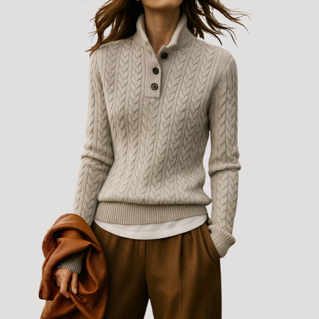 Pull Femme en Maille Torsadée à Col et Patte Boutonnée