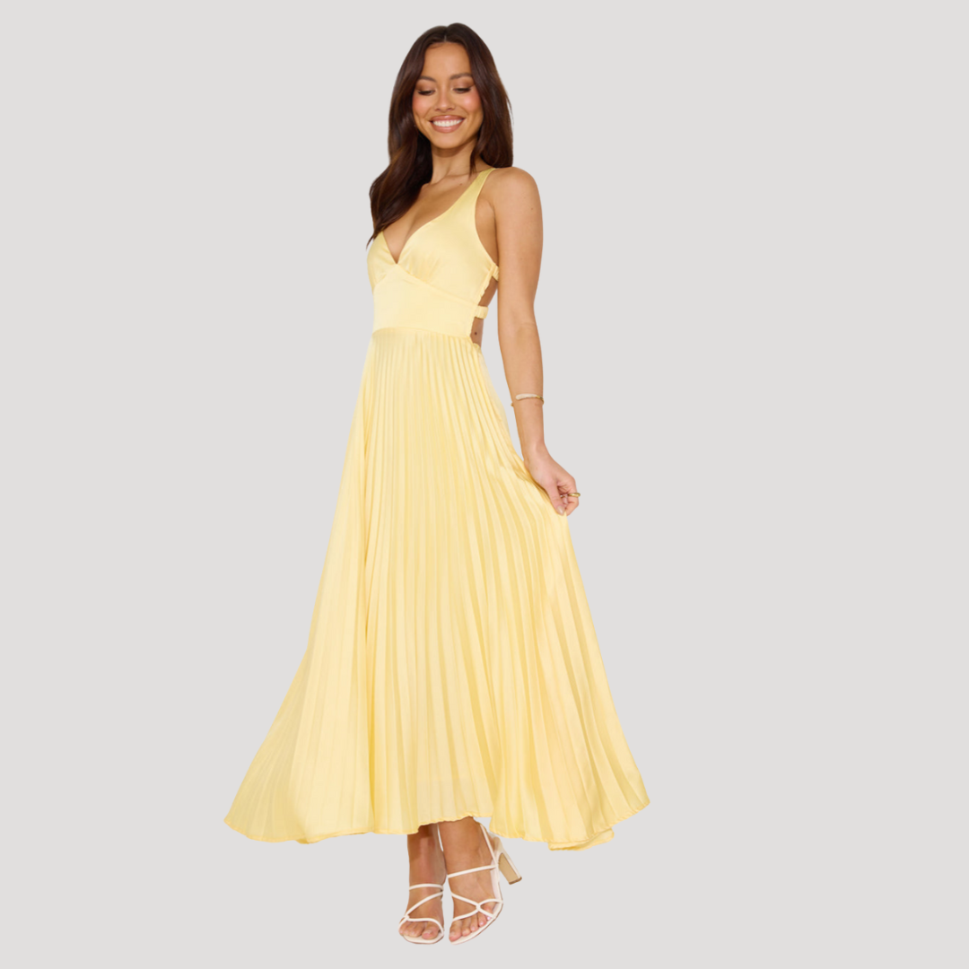 Robe longue plissée élégante dos nu