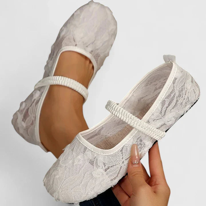 Ballerines élégantes en dentelle florale